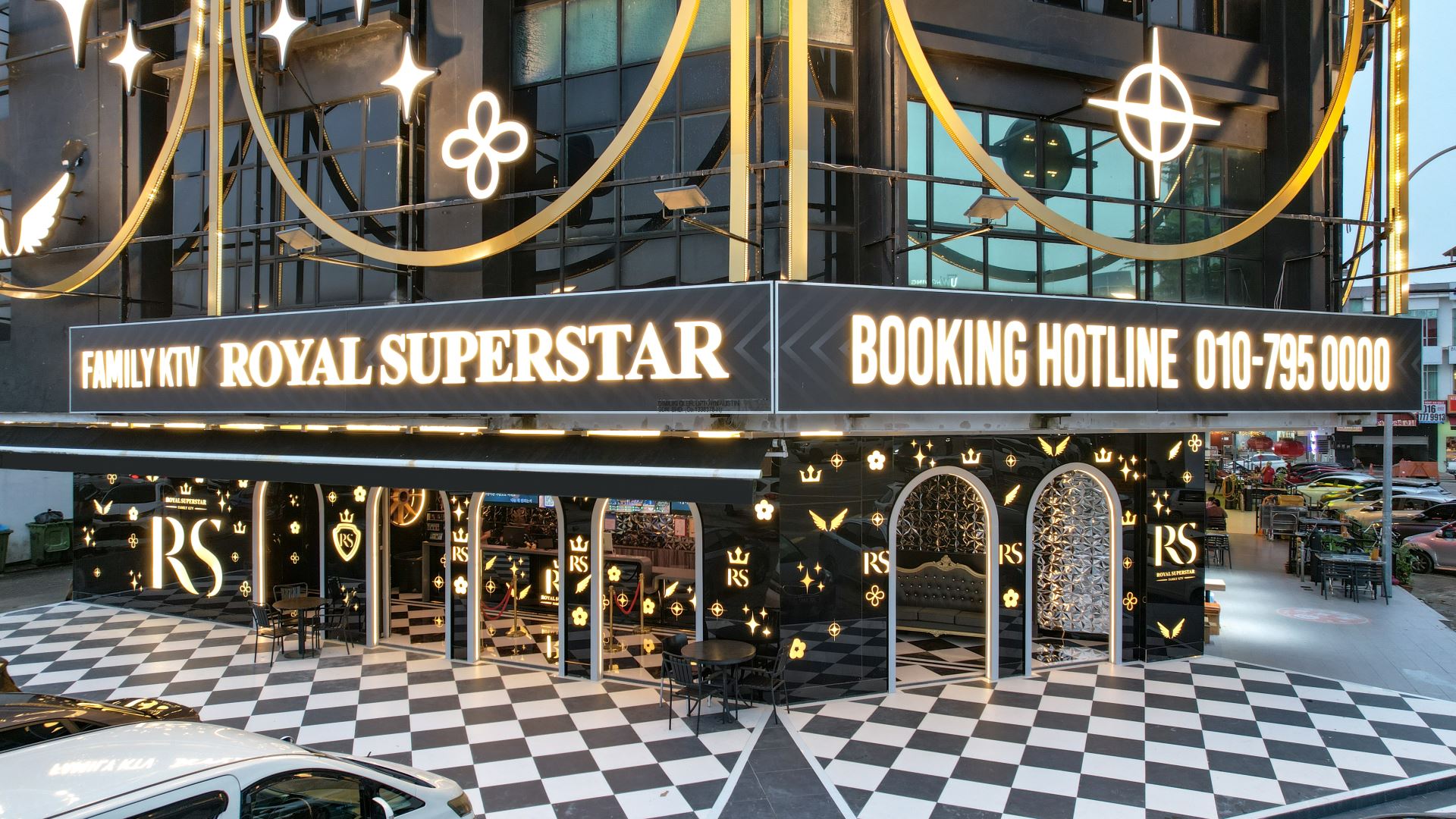 Royal Superstar KTV | Mount Austin
