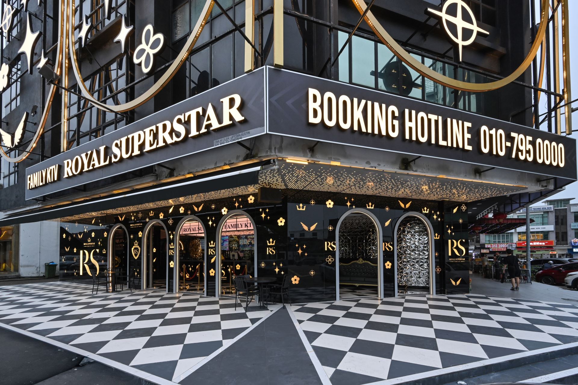 Royal Superstar KTV | Mount Austin