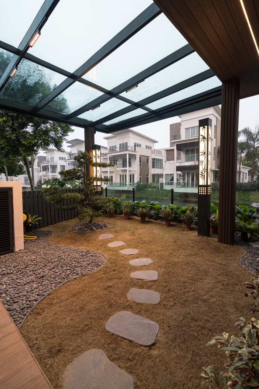 Isola Grandeur Bungalow | Interior Design Senibong Cove